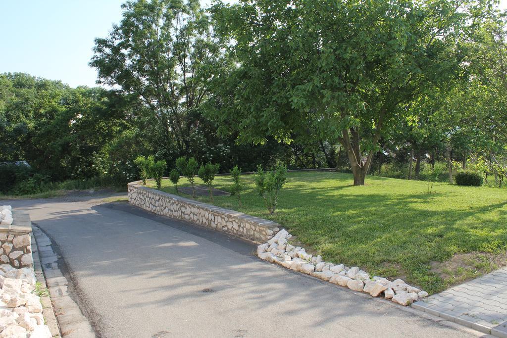 Apartmany Turold Mikulov Luaran gambar